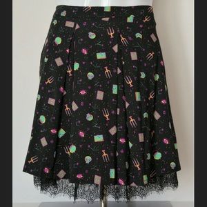 Hocus Pocus Disney Her Universe Skirt 3XL runs small